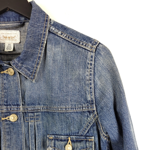 ⬇️$28 Levi's Trucker Cropped Denim Jacket M - Picture 3 of 9